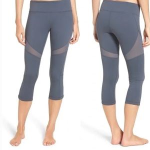 Zella Cabana crop leggings, gray. Size small
